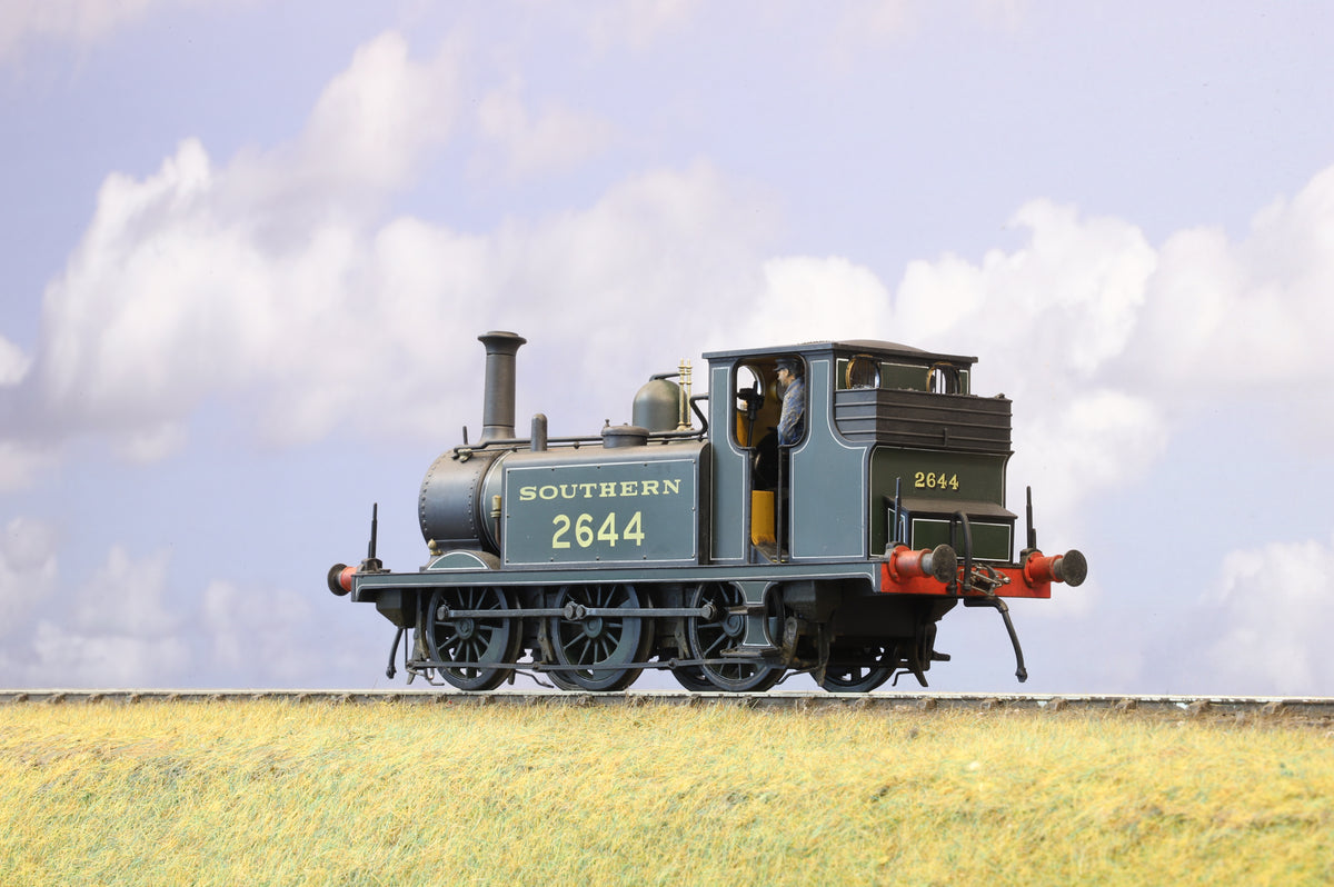 Dapol Finescale O Gauge &#39;Terrier&#39; A1X SR Lined Green No. 2644 DCC Fitted