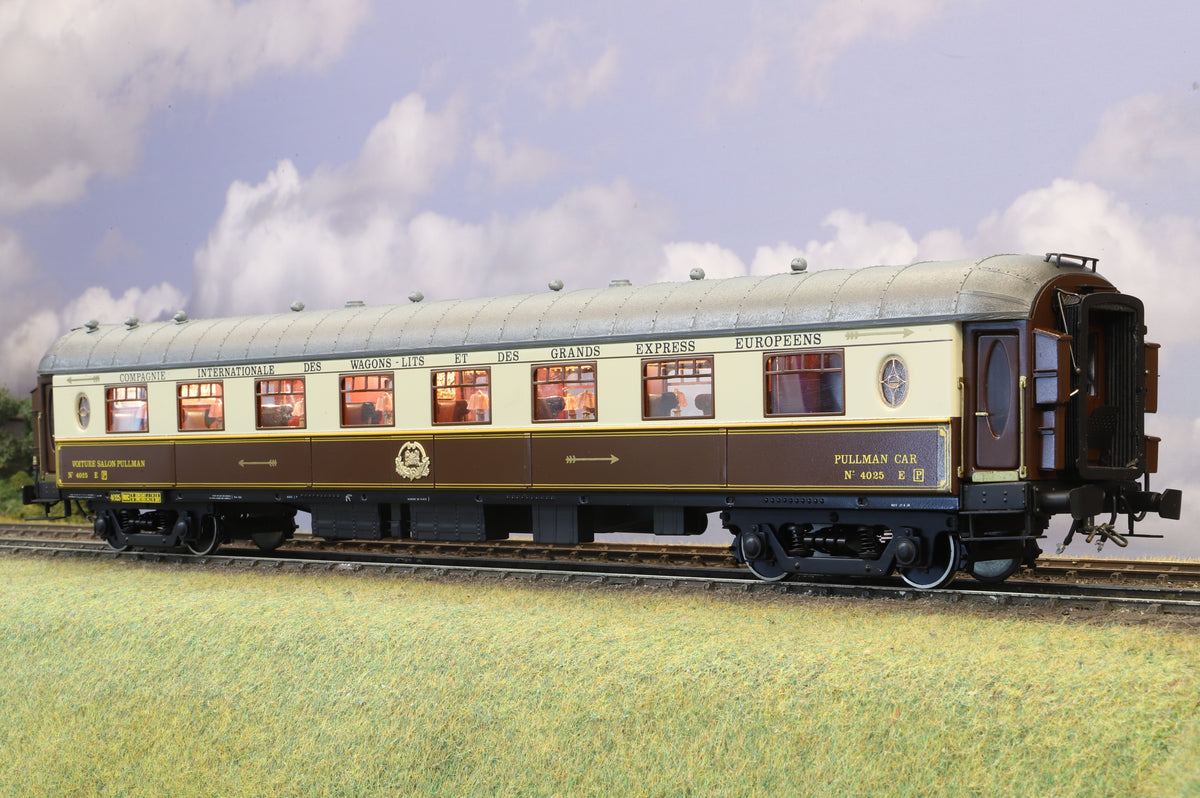 Fulgurex/Elettren Finescale O Gauge CIWL Pullman Car 'Golden Arrow' No. 4025