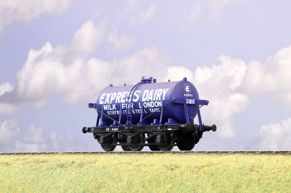Dapol Finescale O Gauge Six-Wheel Milk Tank 'Express Dairy'