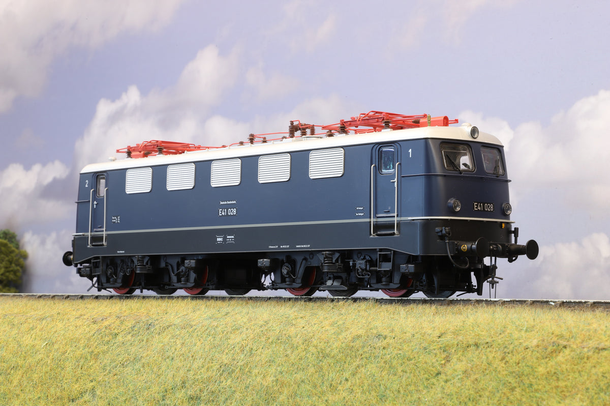 Lenz Finescale O Gauge E 41 (Class 141) Electric Locomotive of the Deutsche Reichsbahn DCC Sound