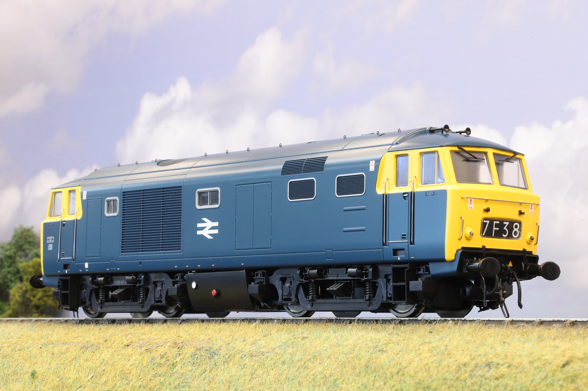 Heljan Finescale O Gauge Class 35 &#39;Hymek&#39; BR Blue with Full yellow Ends, Un-numbered