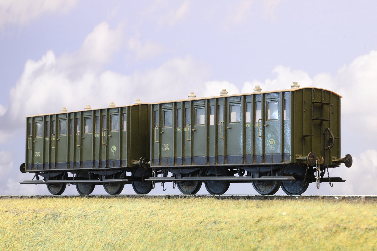 Finescale O Gauge (Kit-Built) Pair of Highland Railway 4-Wheel Passenger Coaches (Weathered)
