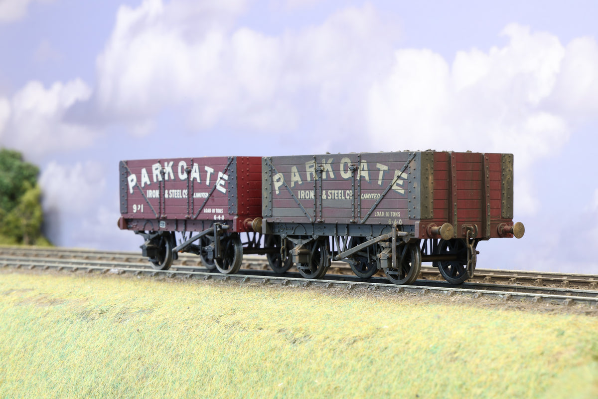 Finescale O Gauge (Kit-Built) Pair of 'Parkgate' Private Owner Wagons (Weathered)