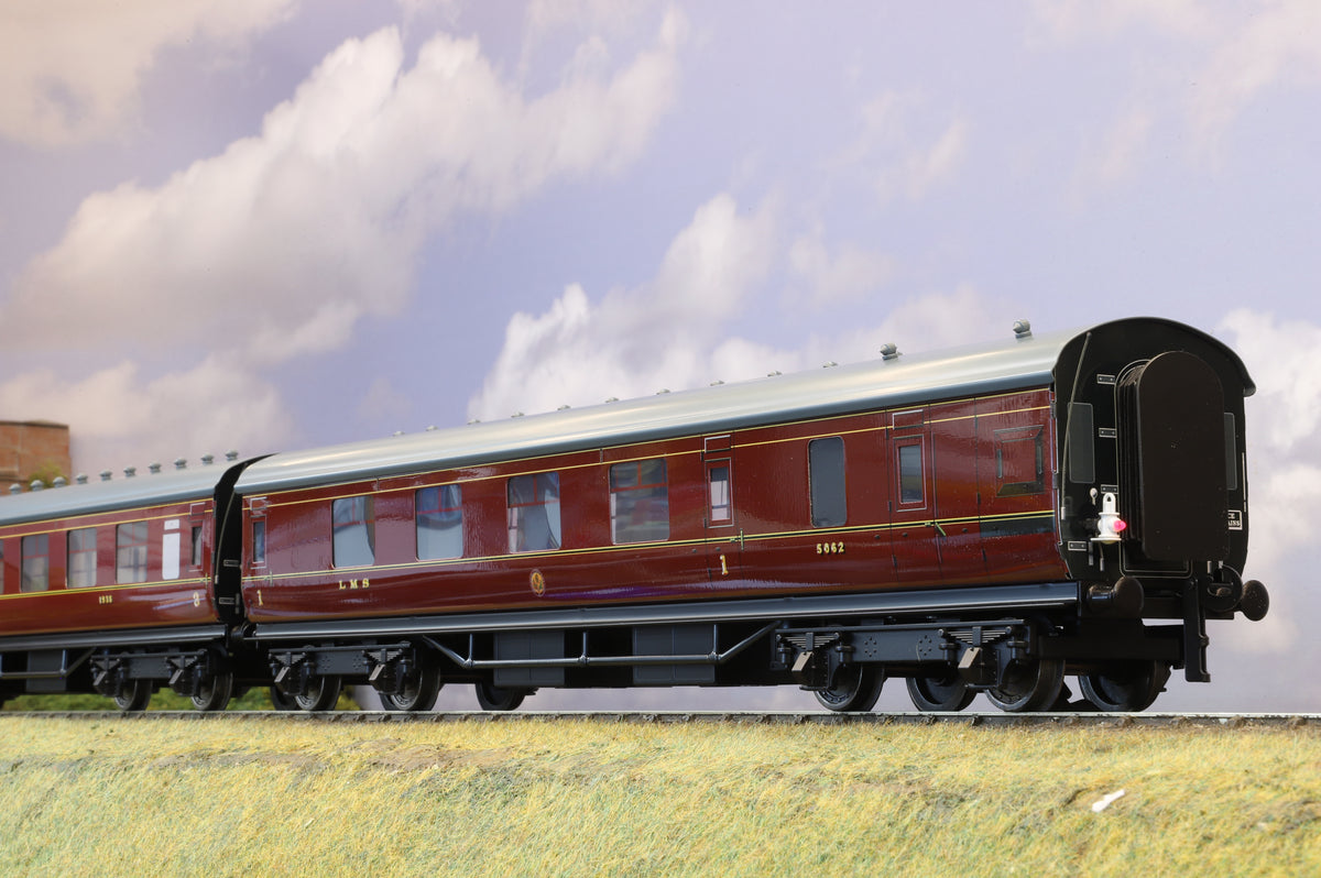 Ace Trains Coarse Scale O Gauge LMS Stanier Three Coach Set (2-/3-Rail)