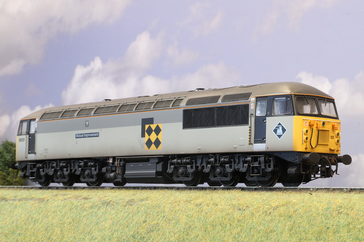 Heljan Finescale O Gauge Class 56 Railfreight No. 56101 Railfreight (Coal Sector) Weathered