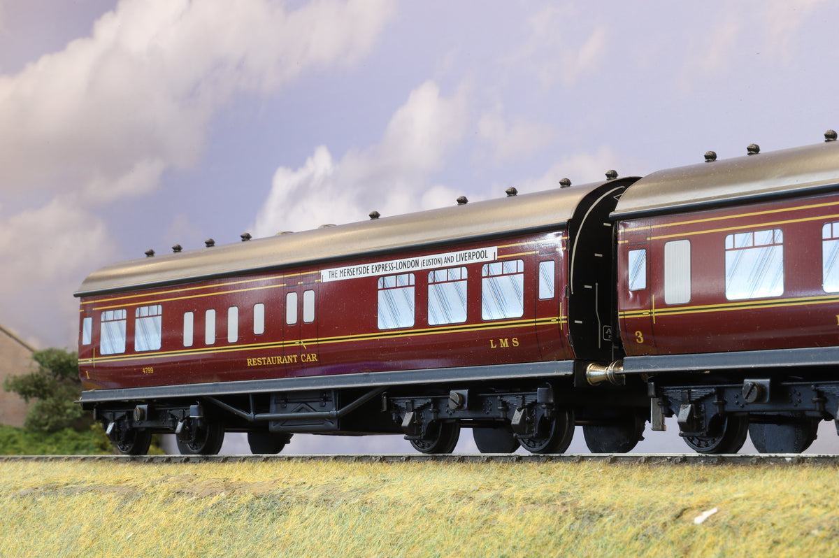 Ace Trains Coarse Scale O Gauge Rake of Five LMS 'Merseyside Express' Coaches. 2/3 Rail