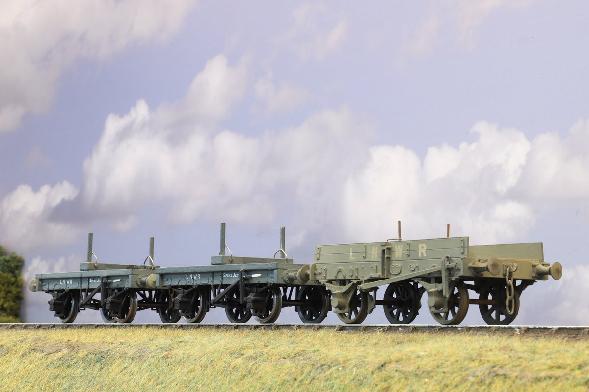 Finescale O Gauge (Kit-Built) LNWR Flatbed Wagons
