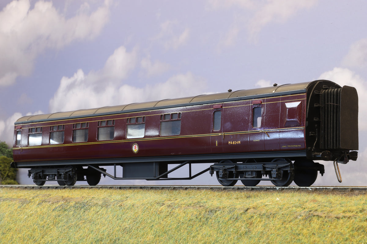 Finescale O Gauge (Kit-Built) ex-LMS Pair of Stanier Coaches BR Maroon