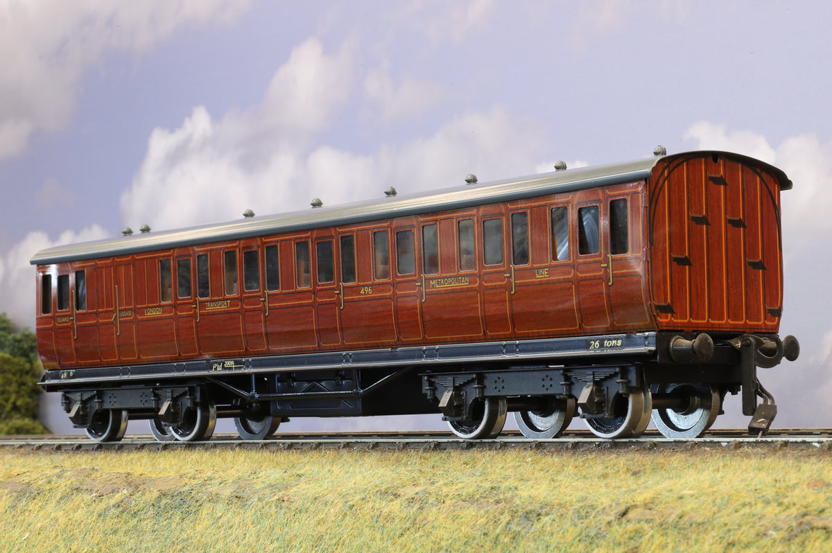 Darstaed Coarse Scale O Gauge London Transport Brake Non-Corridor Coach (No Pick-Ups)