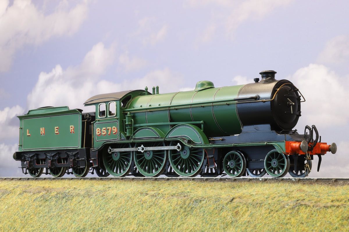 Finescale O Gauge (Scratch-Built) LNER Class B12 No. 8579 LNER Green