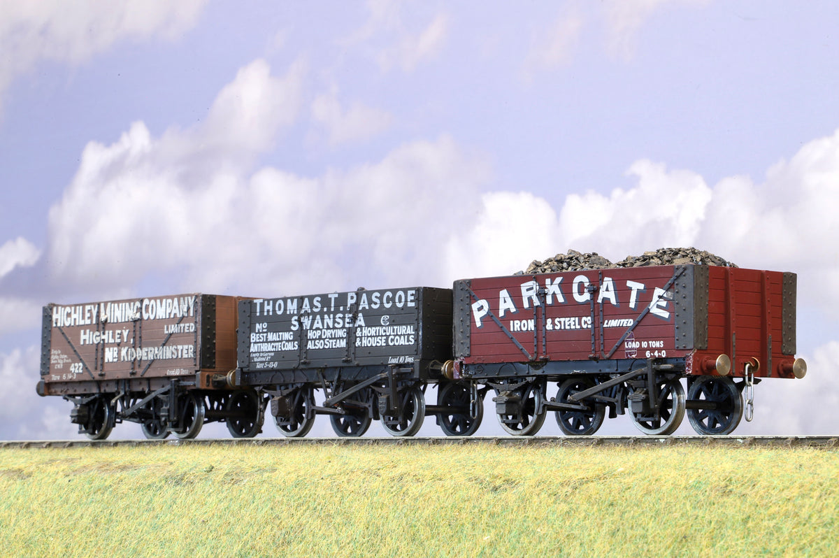 Finescale O Gauge (Kit-Built) Rake of 3 x Coal Wagons (Weathered)