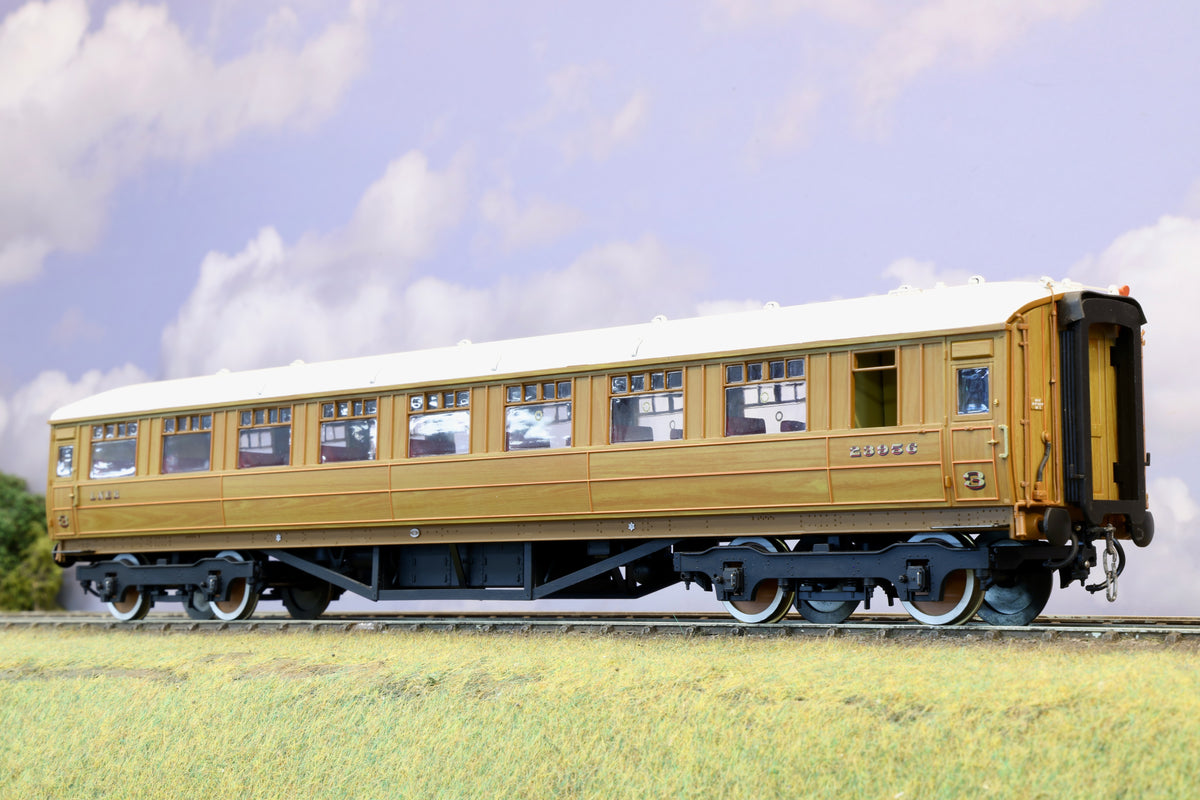 Hattons Finescale O Gauge Gresley Teak Open Third No.23956