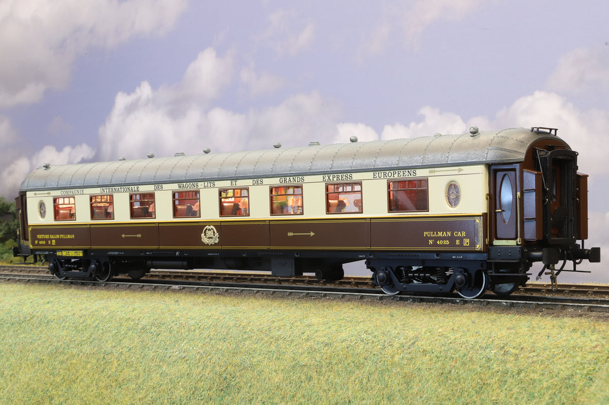 Fulgurex/Elettren Finescale O Gauge CIWL Pullman Car 'Golden Arrow' No. 4025