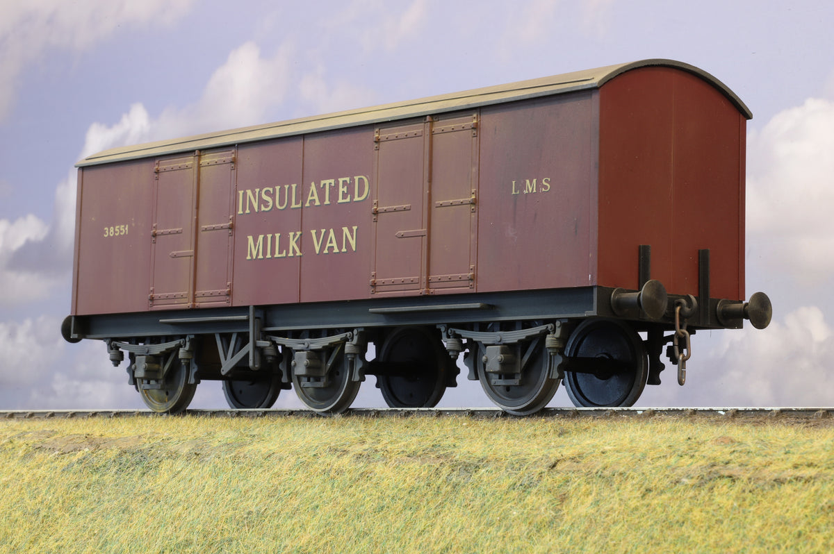 Gauge 1 (10mm) LMS 6-Wheel Insulated Van 'Insulated Milk Van' Weathered
