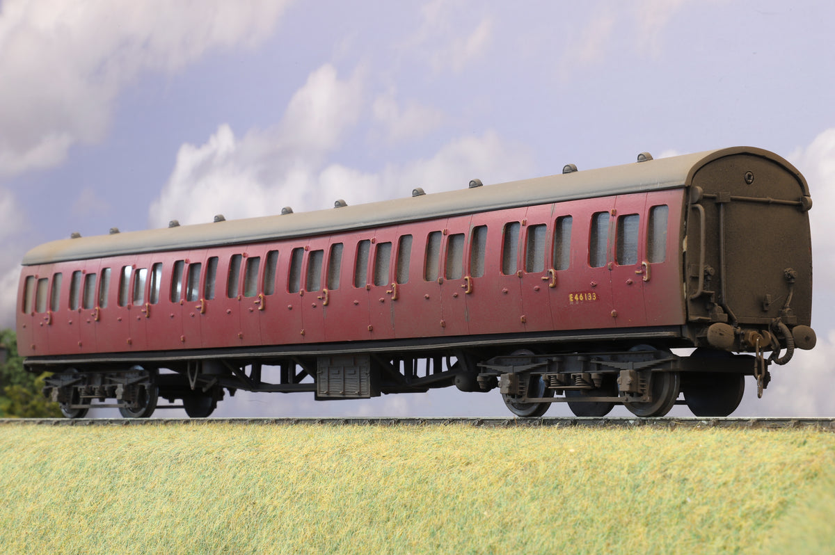 Easybuild Finescale O Gauge (Kit-Built) Trio of 60ft Suburbans