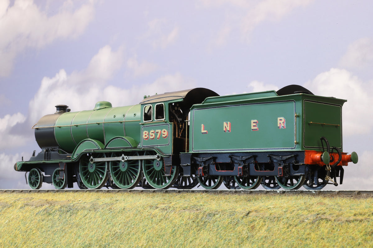Finescale O Gauge (Scratch-Built) LNER Class B12 No. 8579 LNER Green