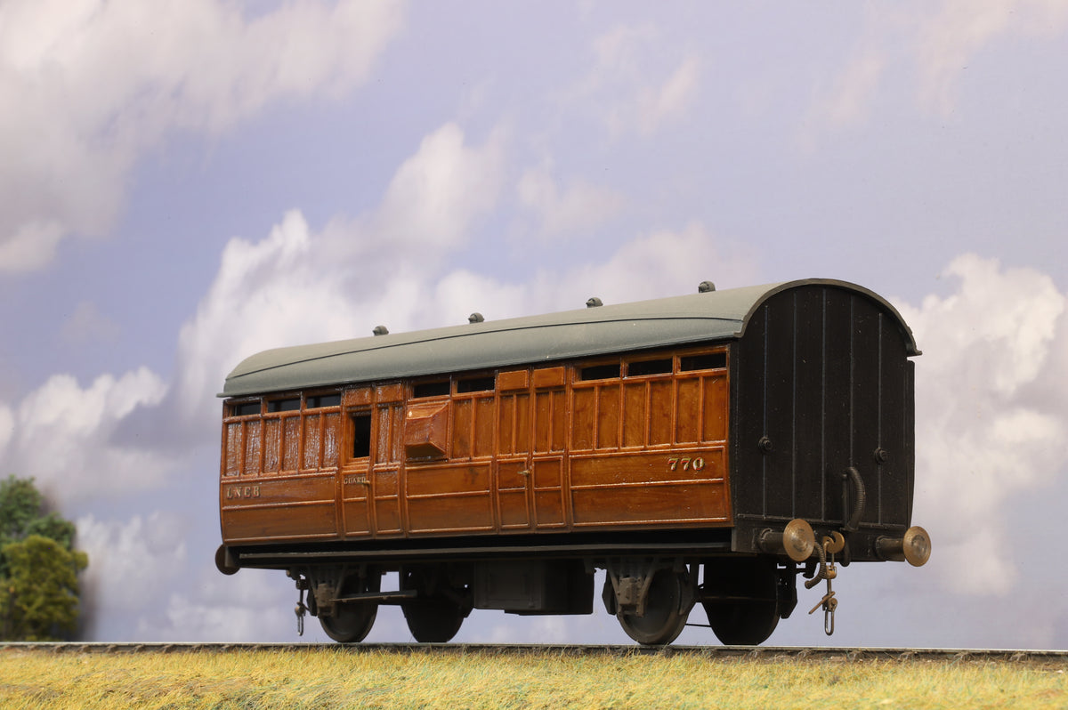 Kit-built Finescale O Gauge London North Eastern Railway Pigeon Van No.770