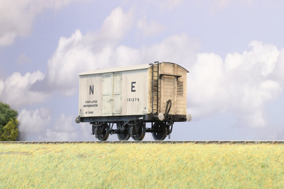 Finescale O Gauge (Kit-Built) 8 Ton Ventilated/Refrigerator Van Weathered