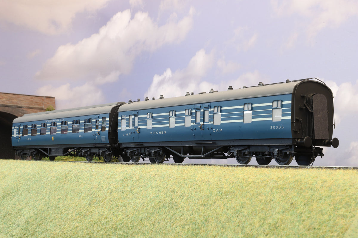 Finescale O Gauge Rake of 9 x Sidelines Kit-built Coronation Scot Coaches