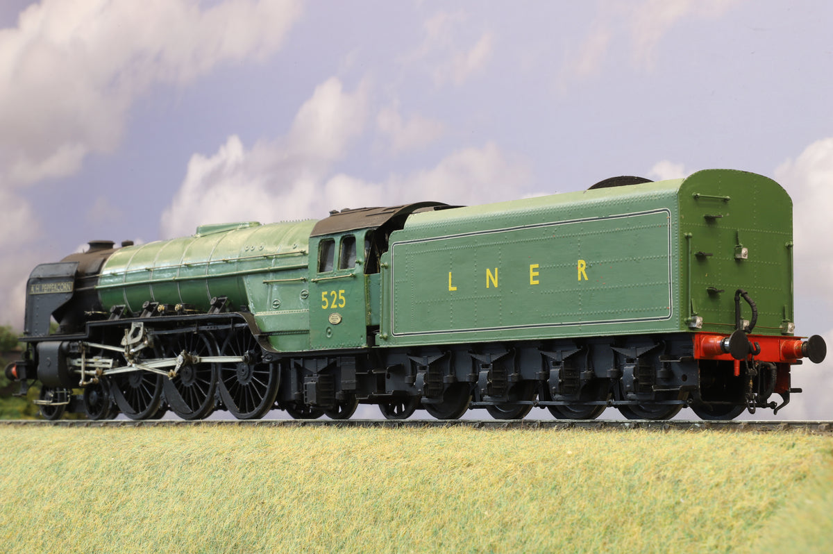 DJH (Kit-Built) Finescale O Gauge LNER Class A2 No. 525 'A. H. Peppercorn' LNER Apple Green