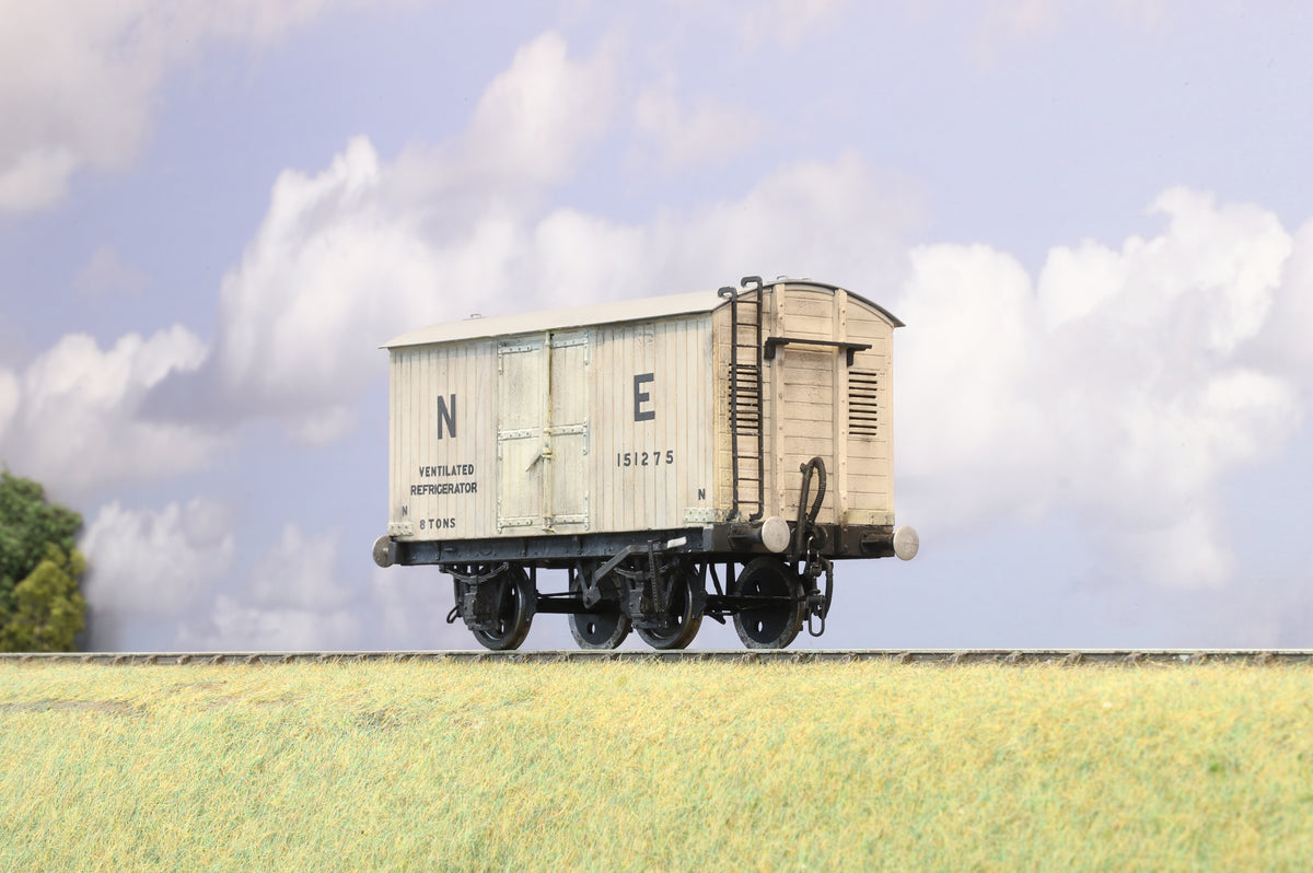 Finescale O Gauge (Kit-Built) 8 Ton Ventilated/Refrigerator Van Weathered