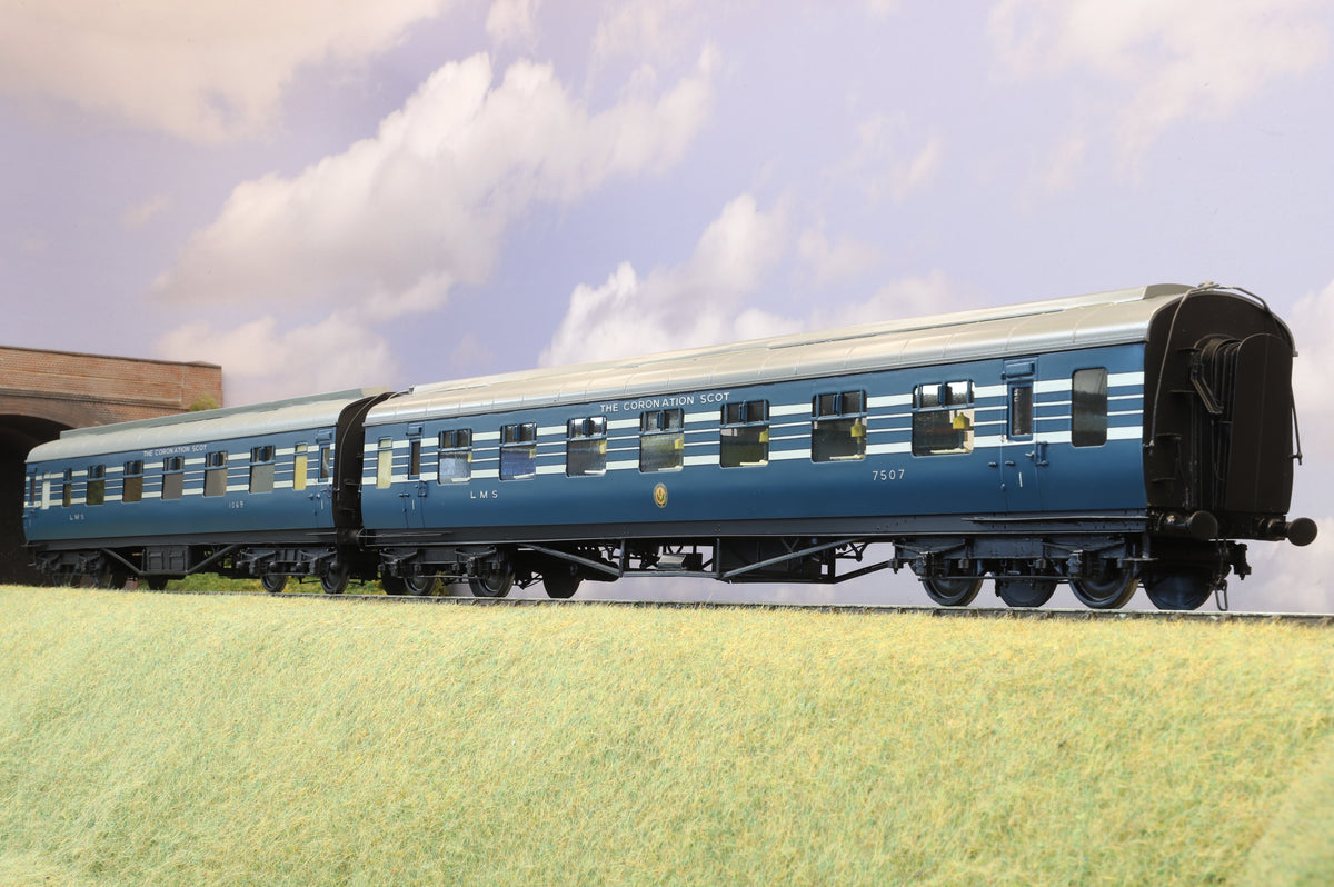 Finescale O Gauge Rake of 9 x Sidelines Kit-built Coronation Scot Coaches