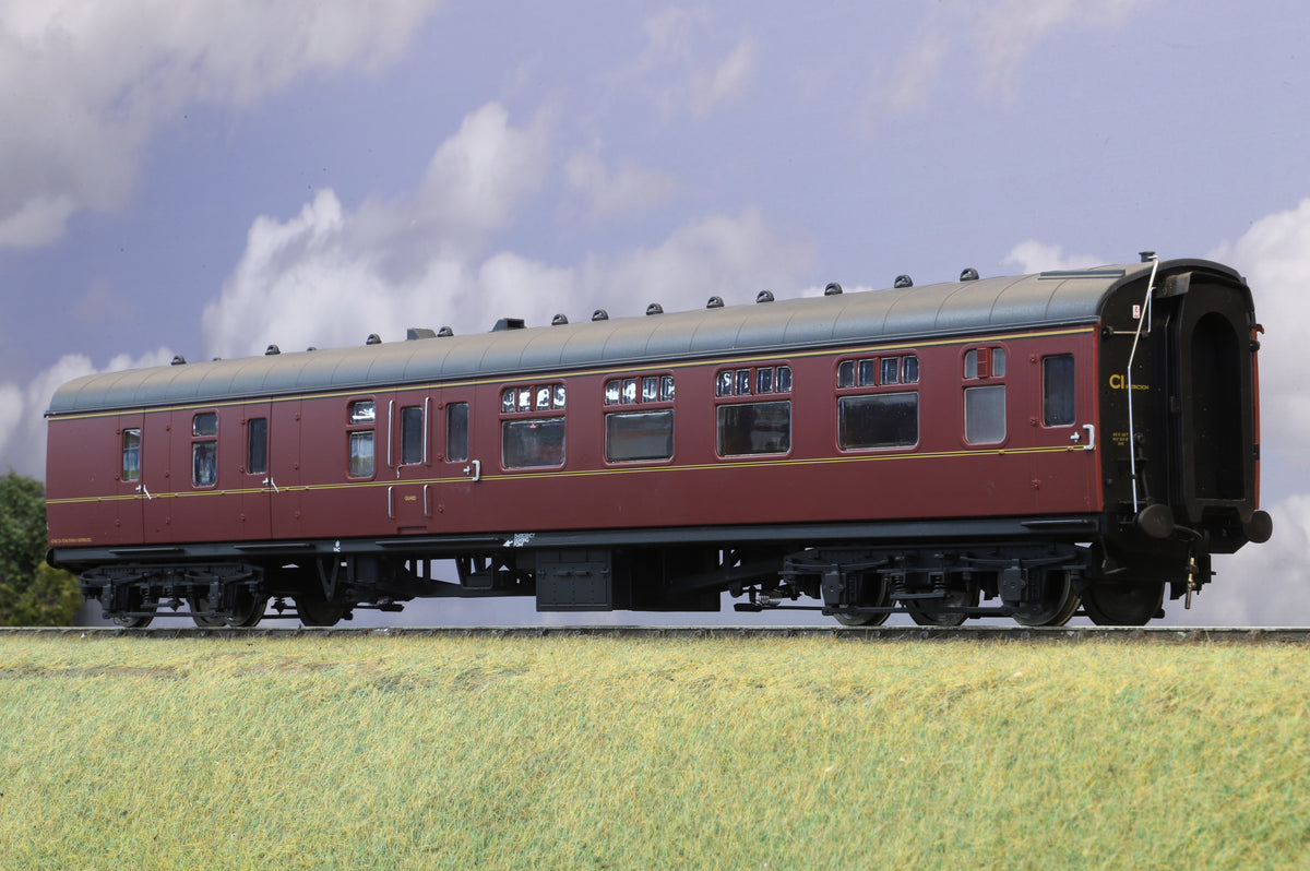 Heljan Finescale O Gauge MK1 BSK Lined Maroon (Unnumbered)