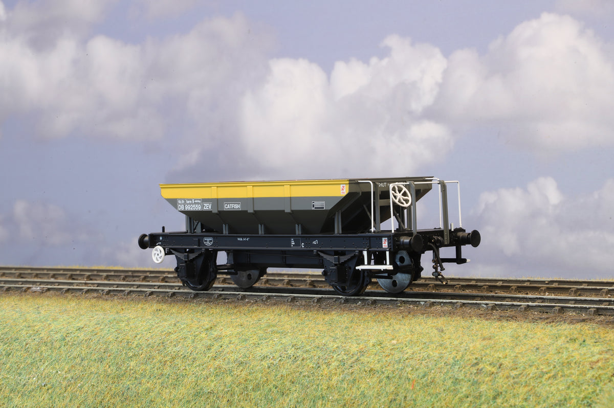 Heljan Finescale O Gauge Catfish Ballast Hopper No. DB992559 BR Engineers Grey/Yellow (Dutch)