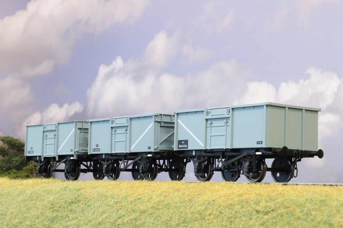 Dapol Finescale O Gauge 3 x 16T Mineral Wagons BR Blue/Grey
