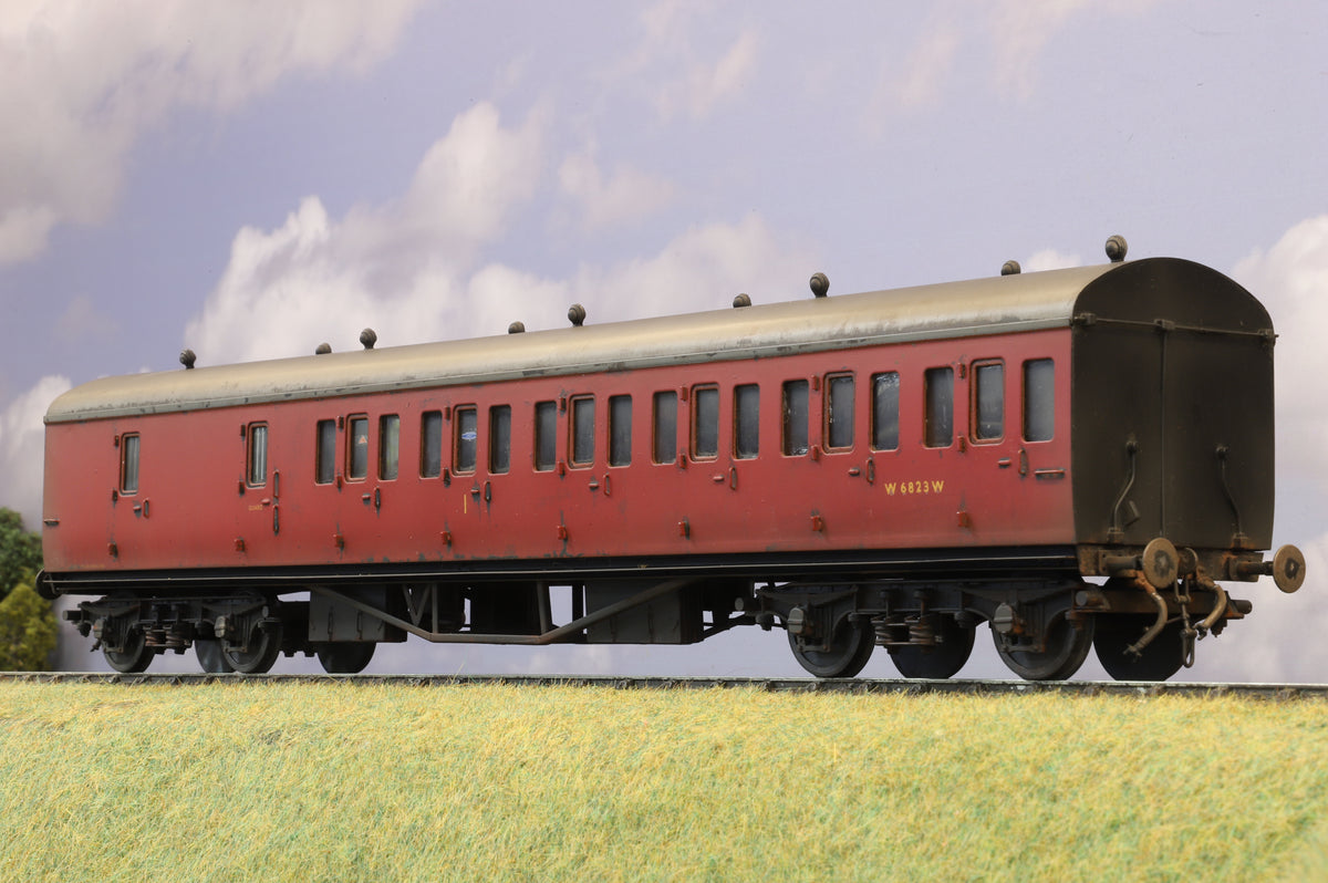 Finescale O Gauge (Kit-Built) BR (W) Suburban No. W6823W, Weathered