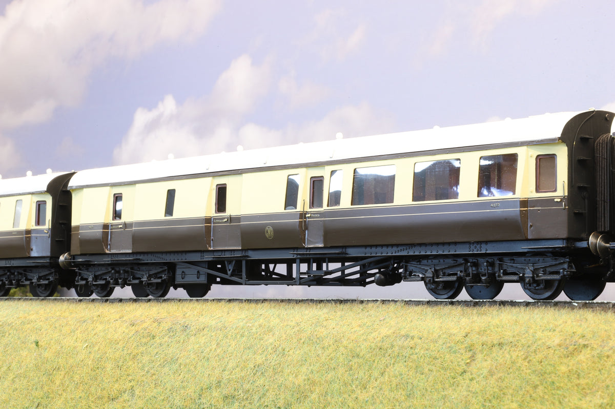 Kit-built Finescale O Gauge Rake of Nine GWR Centenary Coaches