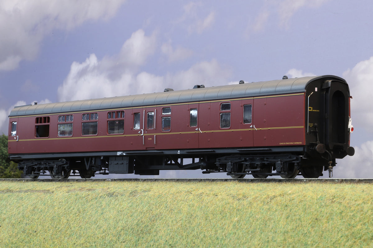 Heljan Finescale O Gauge MK1 BSK Lined Maroon (Unnumbered)