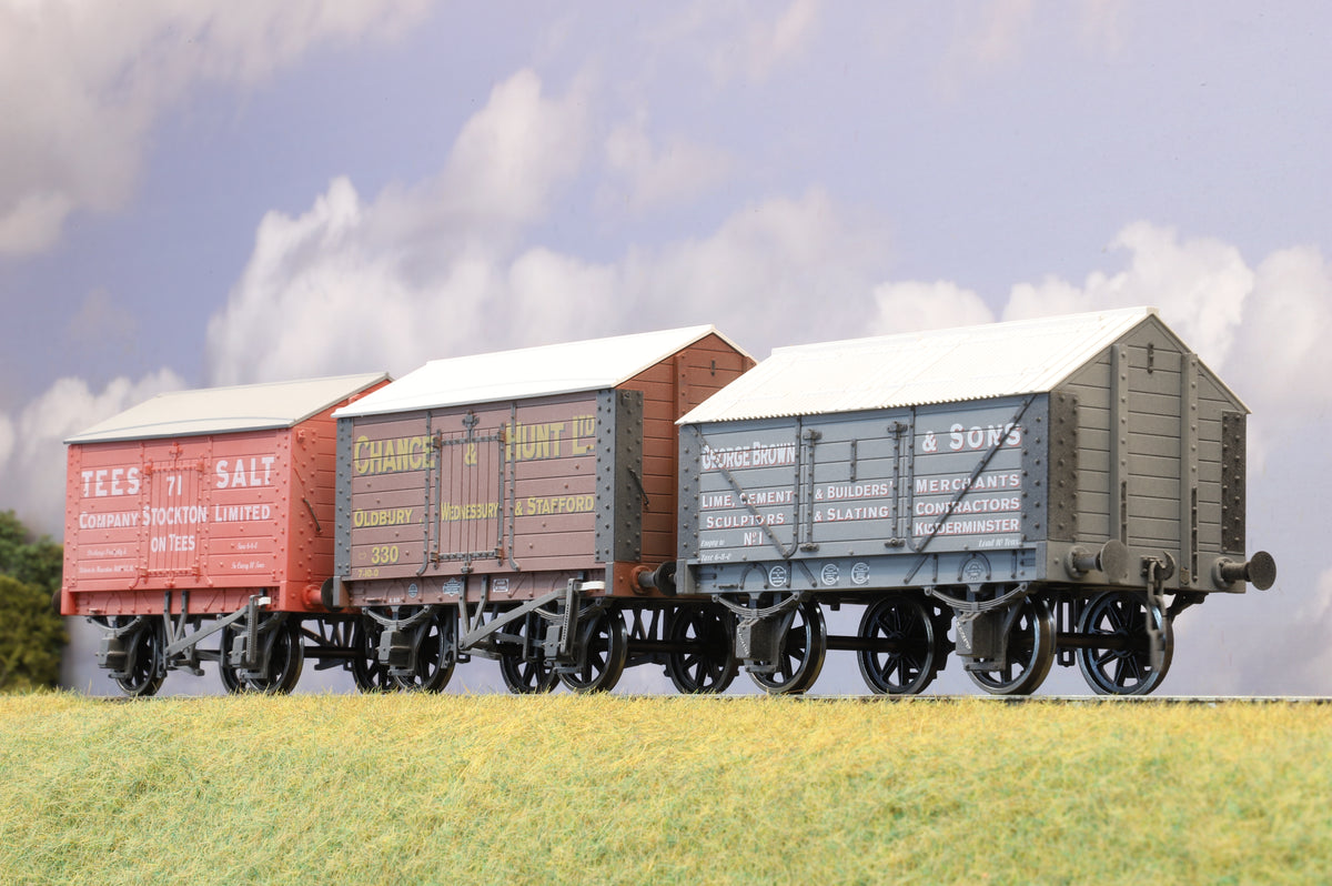 Dapol Finescale O Gauge Rake of 3 Salt Wagons, Weathered