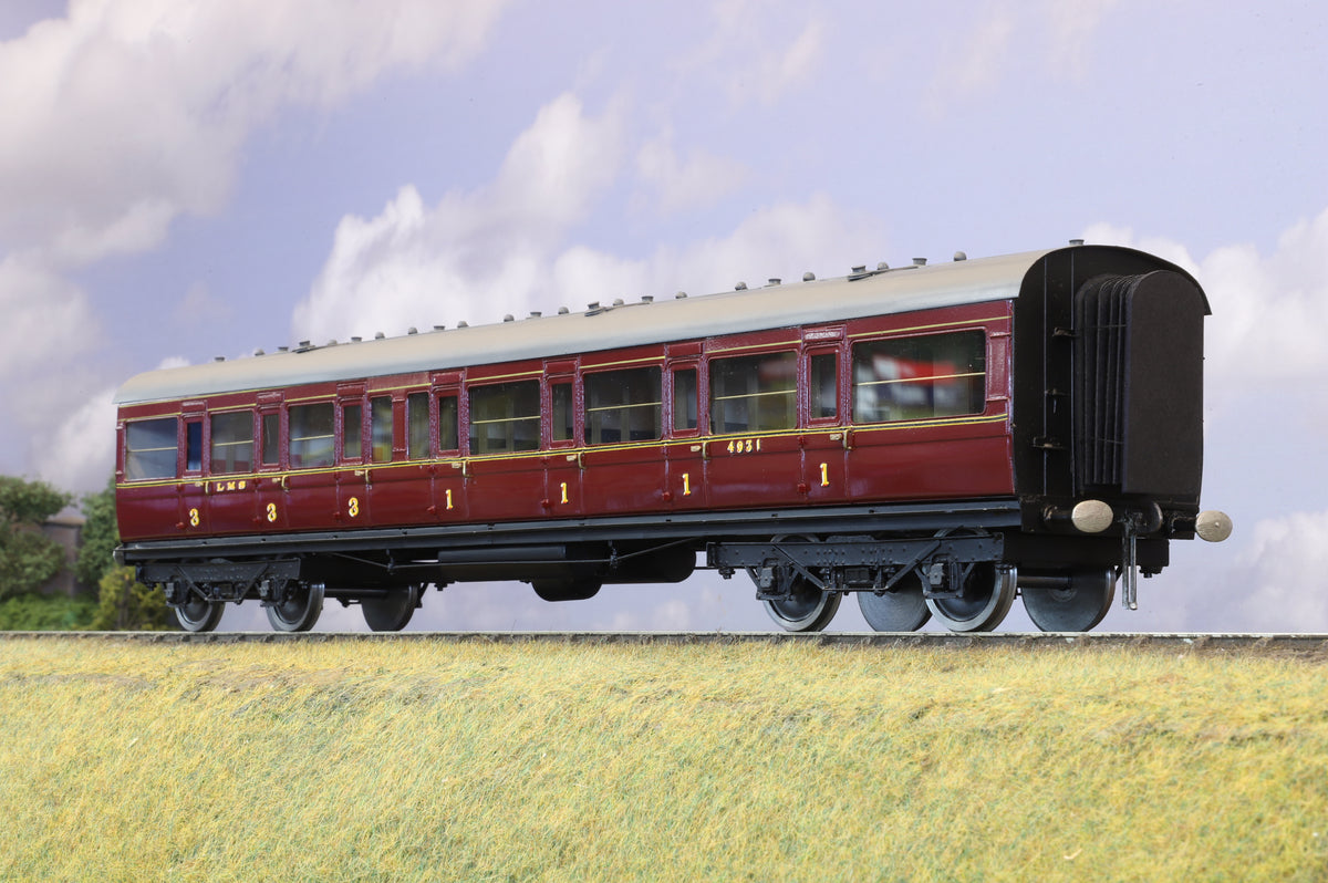 Kit-built Finescale O Gauge (ex L&amp;YR) 1st/3rd Side Corridor Coach No. 4931