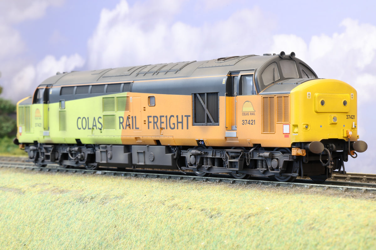 Heljan Finescale O Gauge Class 37 No. 37421 Colas Railfreight Pro-Weathered (Tower Models Exclusive)