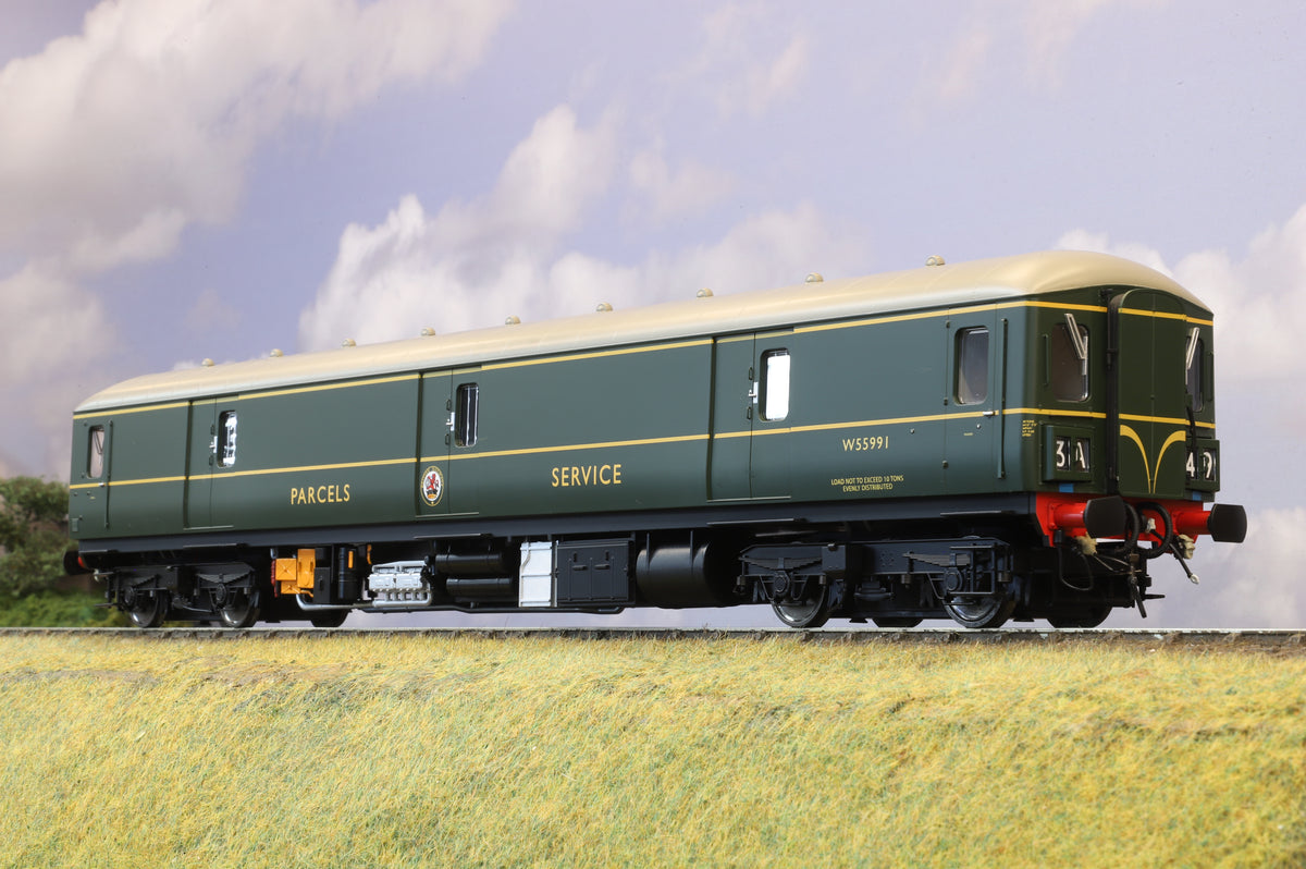 Heljan Finescale O Gauge Class 128 Diesel Parcels Unit, BR Green with Speed Whiskers No.W55991