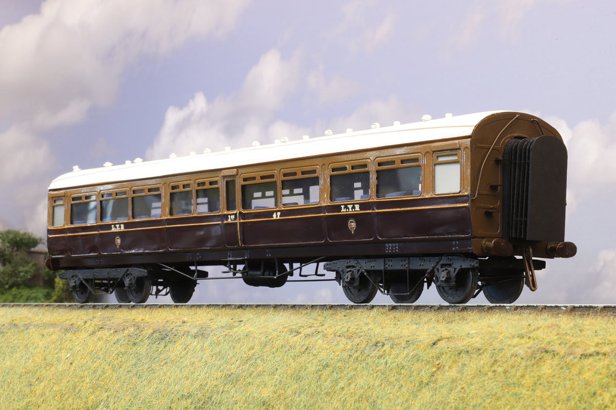 Finescale O Gauge (Kit-Built) LYR Club Carriage No. 47