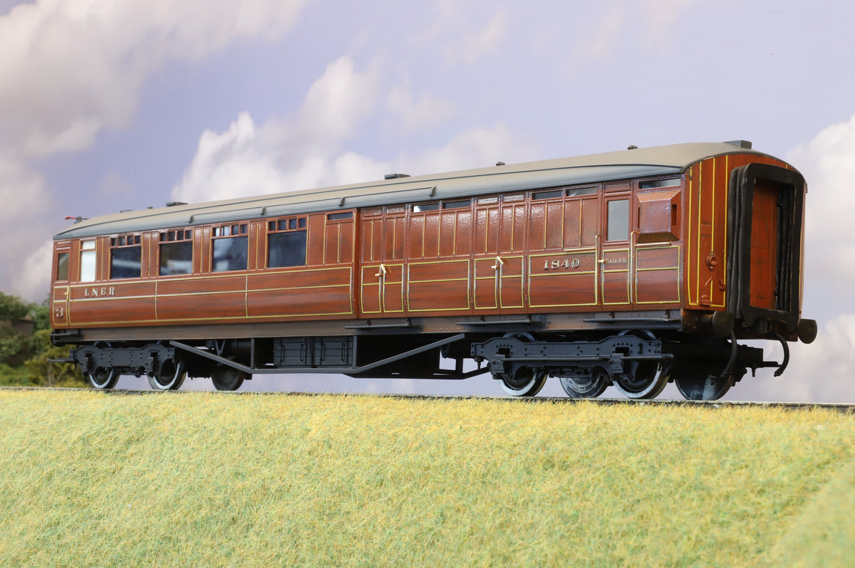 Golden Age Models Finescale O Gauge Gresley LNER Teak Brake Third No. 1840 (Grey Roof)