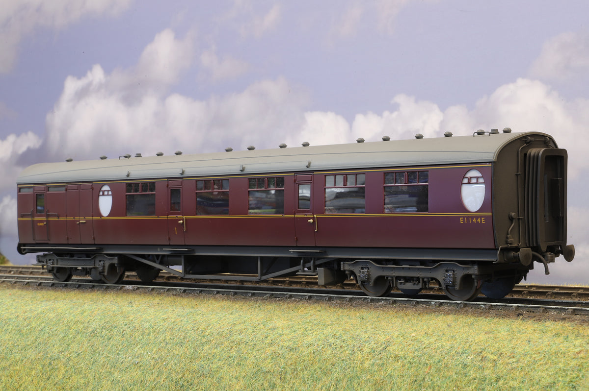 Golden Age Models Finescale O Gauge Peppercorn Class A2 No. 60528 'Tudor Minstrel' BR Green Late Crest DCC Sound & Smoke + Darstaed Rake of 5 Thompsons Pro-Weathered