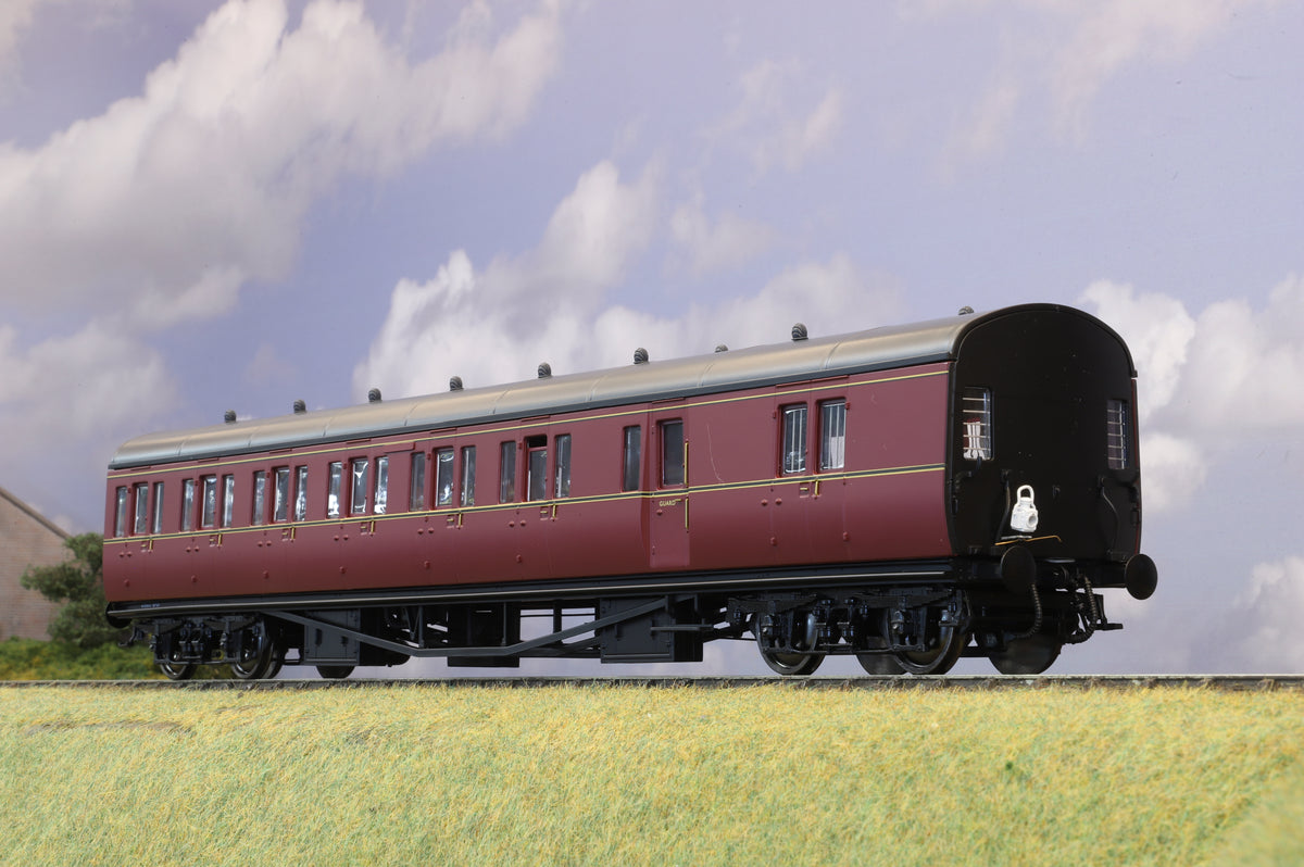 Lionheart Finescale O Gauge  Brake Third Coach Unnumbered, BR Maroon