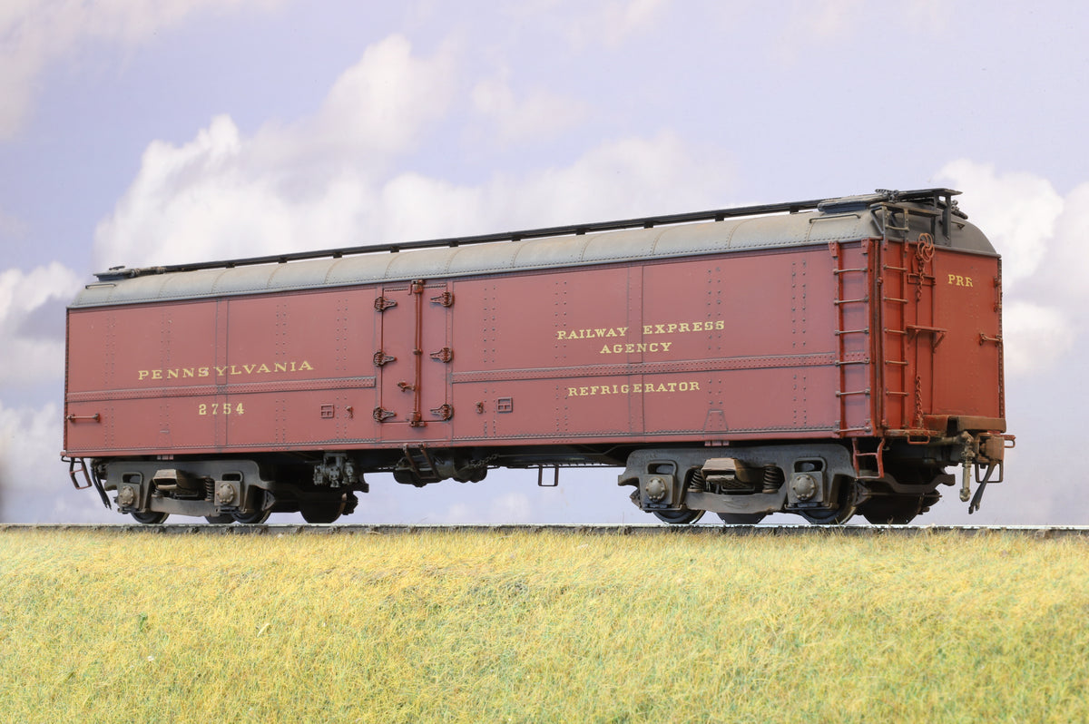 Iron Horse Models (Precision Scale Co.)  Finescale O Gauge Pennsylvania Railroad Express Reefer (Professionally Weathered)