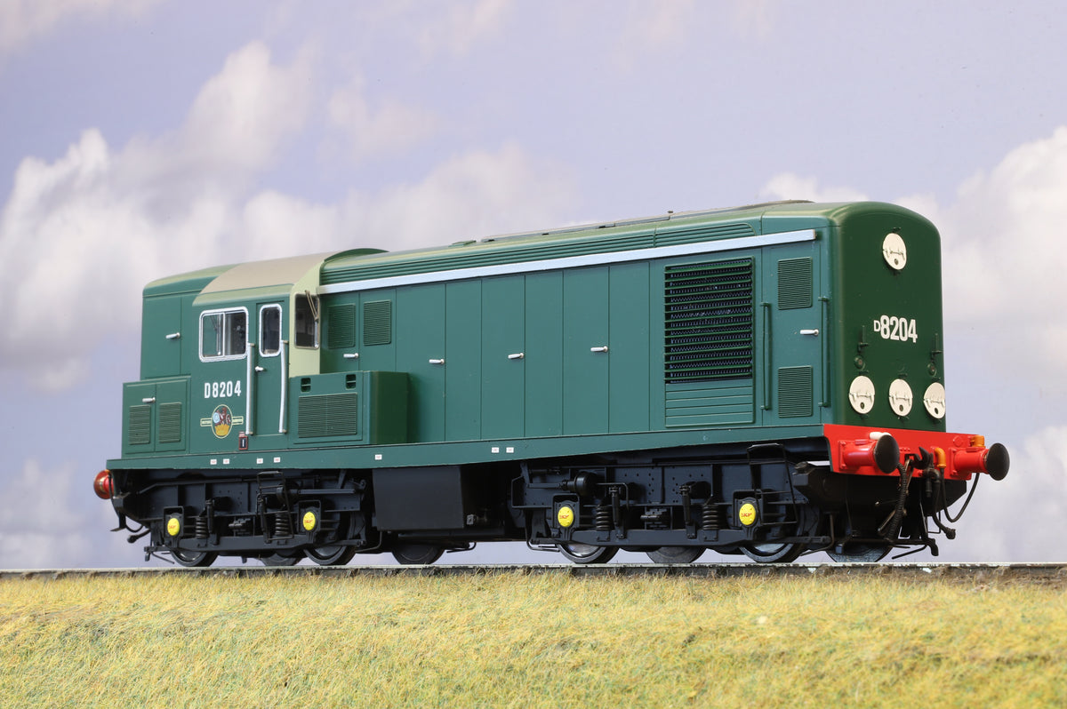 Little Loco Company Finescale O Gauge Class 15 No. D8204 BR Green