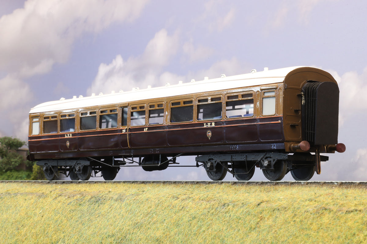 Finescale O Gauge (Kit-Built) LYR Club Carriage No. 47
