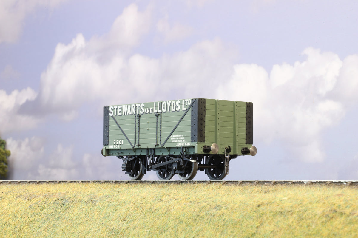 Slater&#39;s/ Peco Finescale O Gauge (Kit-Built) Rake Of 3 Private Owners Wagons &amp; GW Brake Van