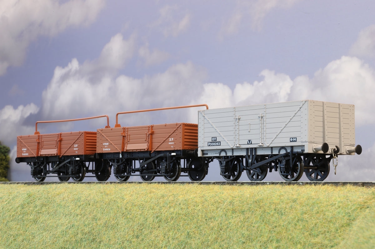 Dapol Finescale O Gauge Rake of 3 x BR Open Wagons