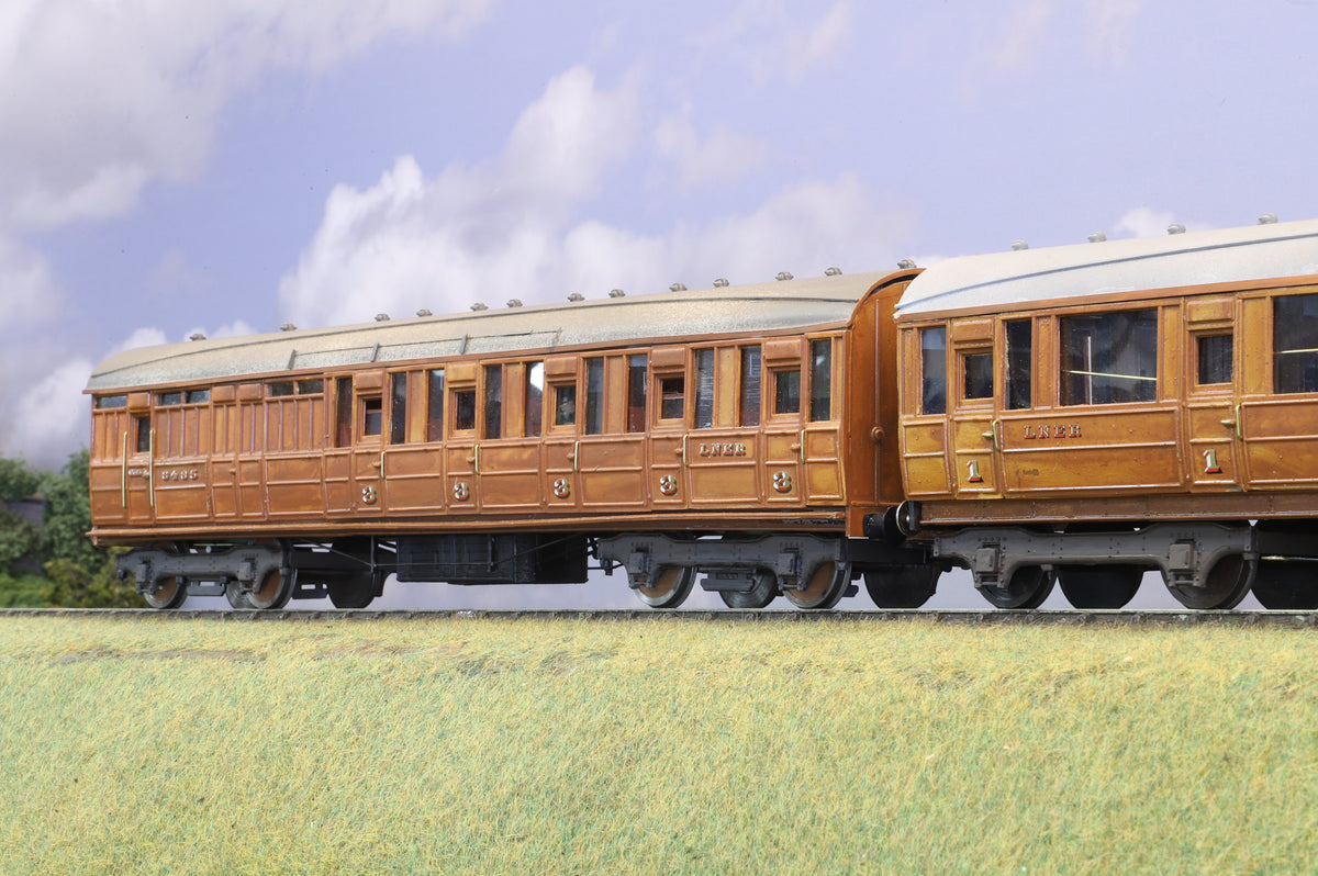WORKSHOP Finescale O Gauge (Kit-Built) Rake of 3 x Gresley Suburban Teaks