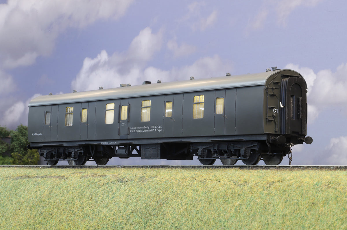 Darstaed Finescale O Gauge MK1 BG Green HST Enparts, Weathered