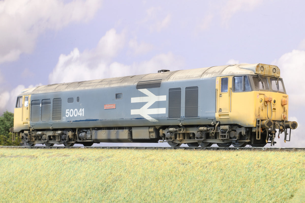 Heljan Finescale O Gauge Class 50 No. 50041 'Bulwark' BR Blue Large Logo, Weathered