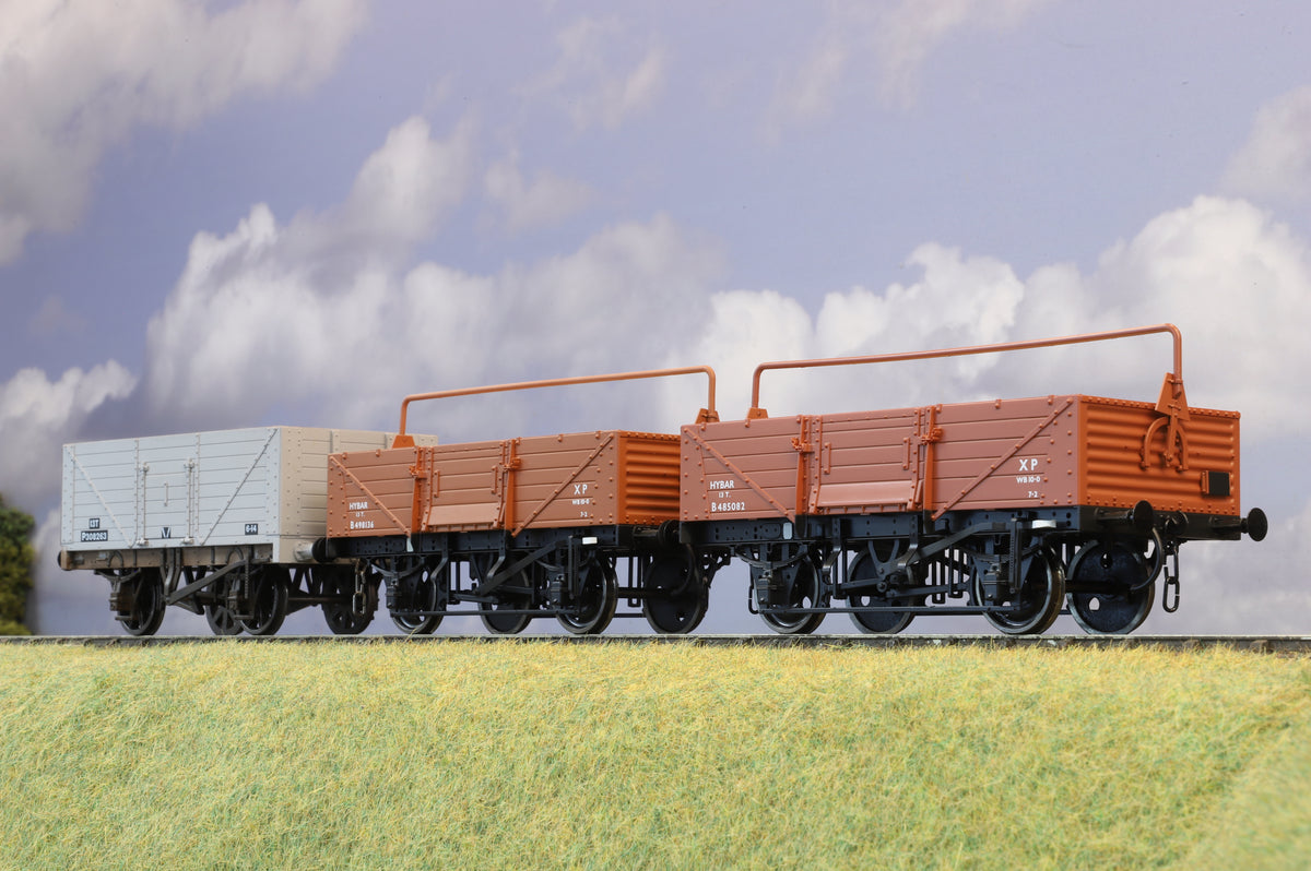 Dapol Finescale O Gauge Rake of 3 x BR Open Wagons