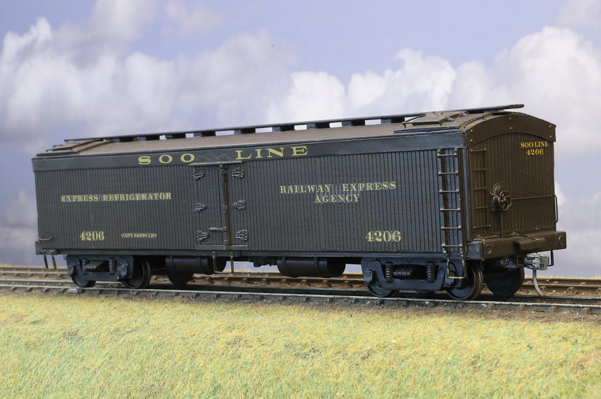 Finescale O Gauge (Kit-Built) Trio of Railway Express Agency Box Cars